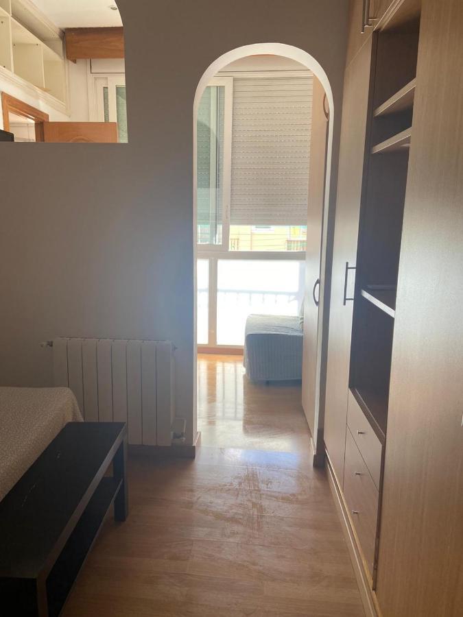 Homestay Double With Private Bathroom And Private Kitchen *
