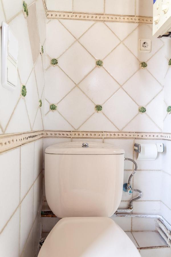 Homestay Double With Private Bathroom And Private Kitchen *